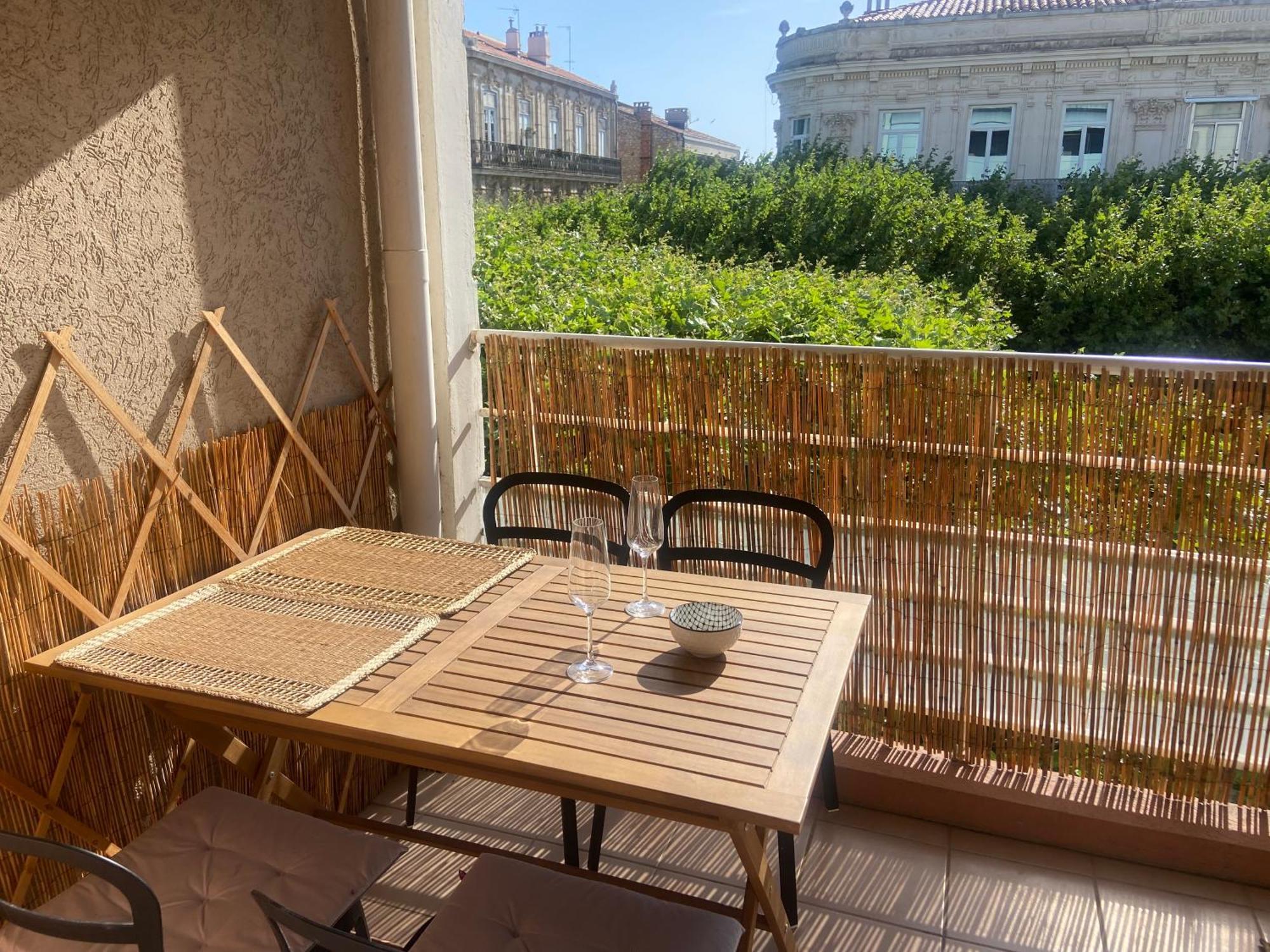 Charmant Appartement Central Terrasse Proche Gare Sète Exterior foto